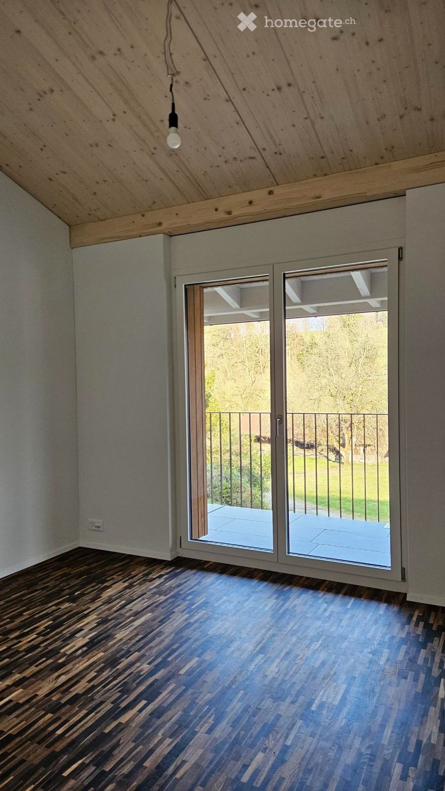 .5 Zimmer Maisonette Wohnung im DEFH mit Balkon und Garten - Bild 4
