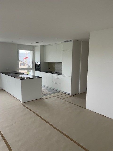 Erstvermietung moderne 3.5 Zimmerwohnung, Balkon 20.5m2 - Bild 1