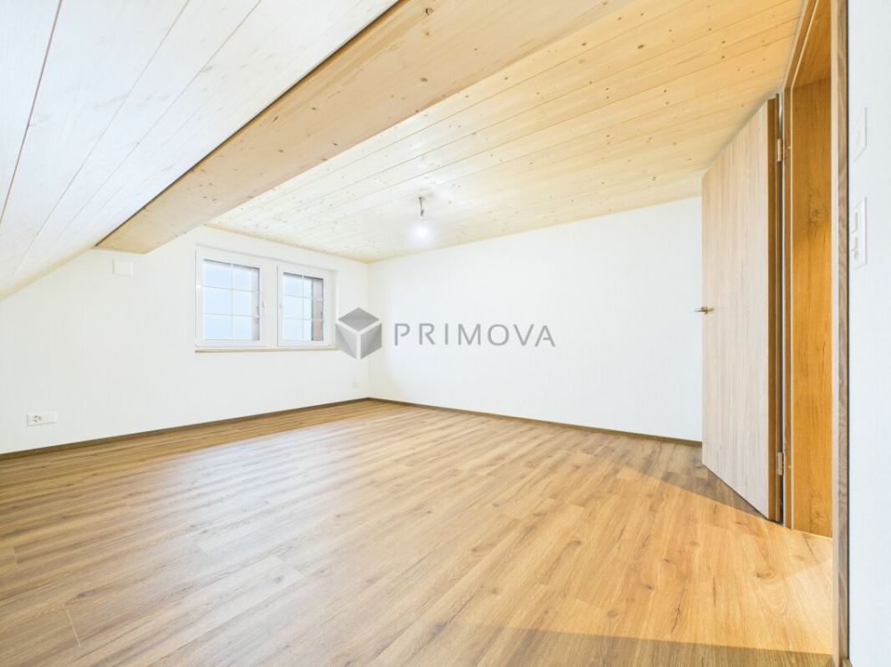 Wohnen im Einklang von Tradition und Moderne: Wie aus dem Ei gepellt - Ihr exklusiver Hausteil im steuergünstigen Feusisberg - Bild 5