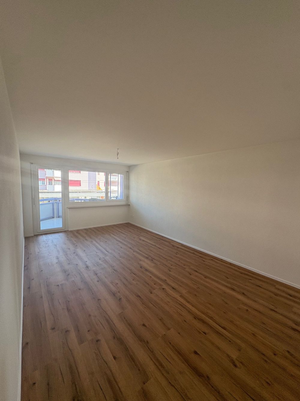 Erstvermietung von mehreren totalsanierten 4.5-Zimmer-Wohnungen an zentraler Lage in Dietikon - Bild 5