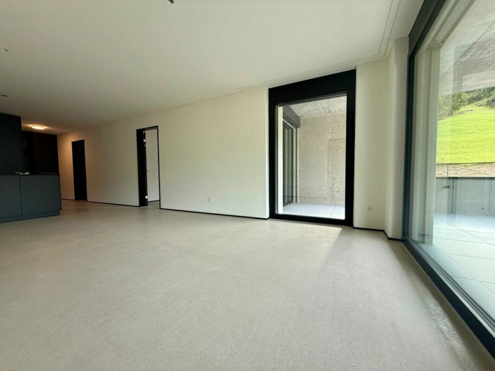Tolle, grosszügige 3.5-Zimmerwohnung für Einheimische - Bild 2