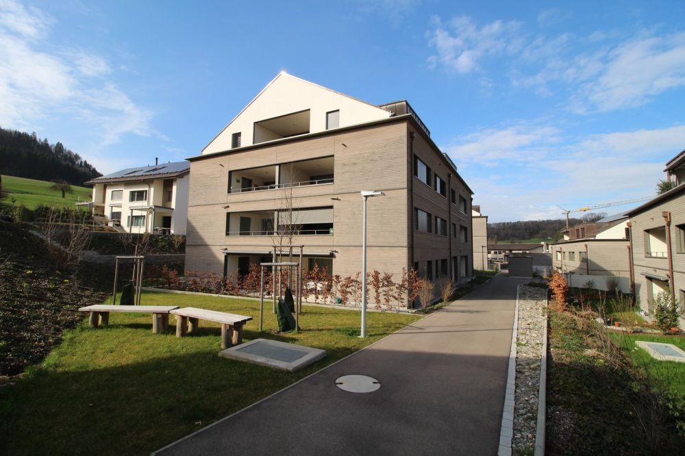 Moderne 2.5-Zimmerwohnung im Neubau in Siglistorf - Bild 1