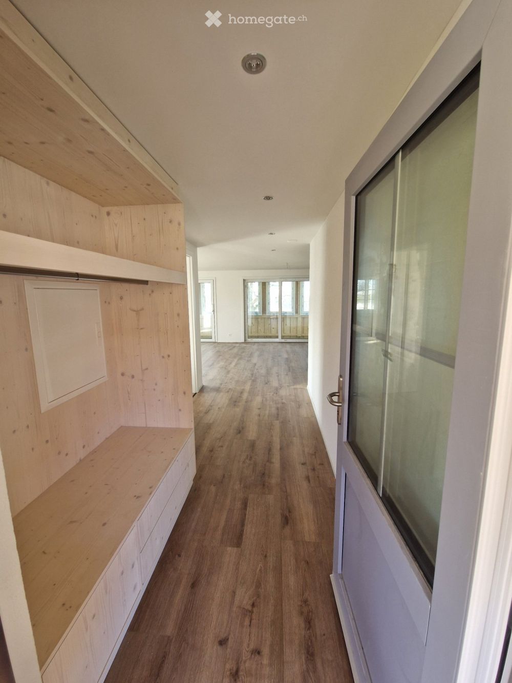 Lichterfüllte grosszügige 2.5-Zimmer-Neubauwohnung - Bild 1