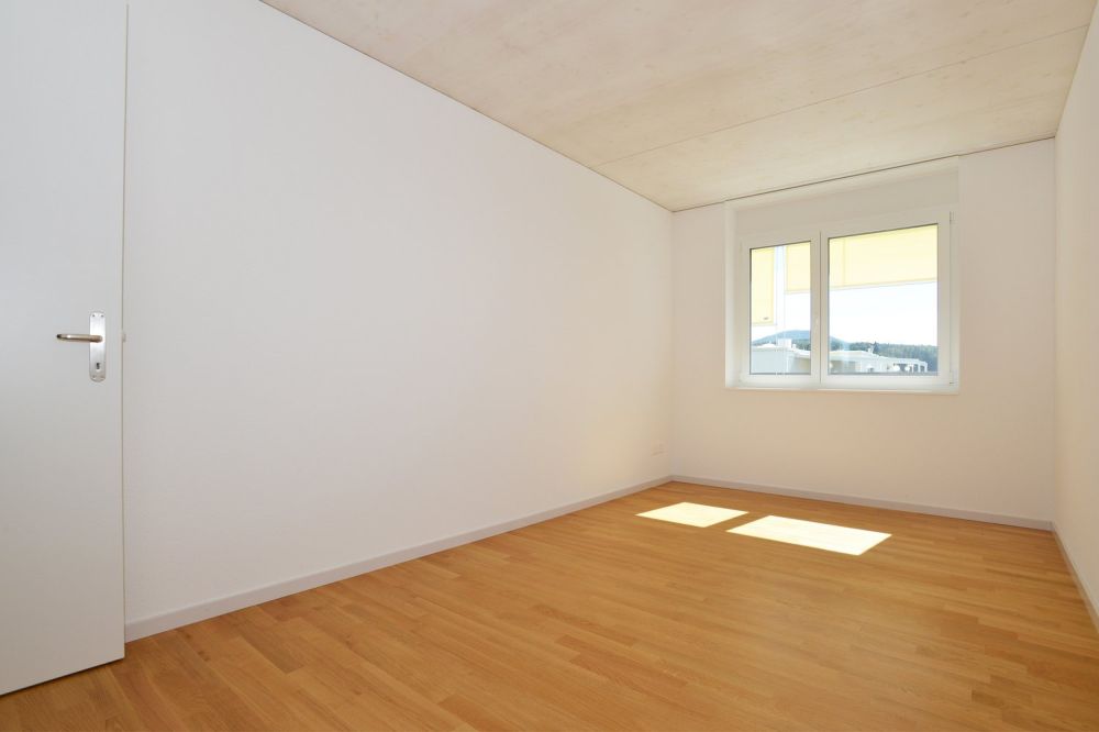 Attikawohnung mit grosser Terrasse - Zimmer