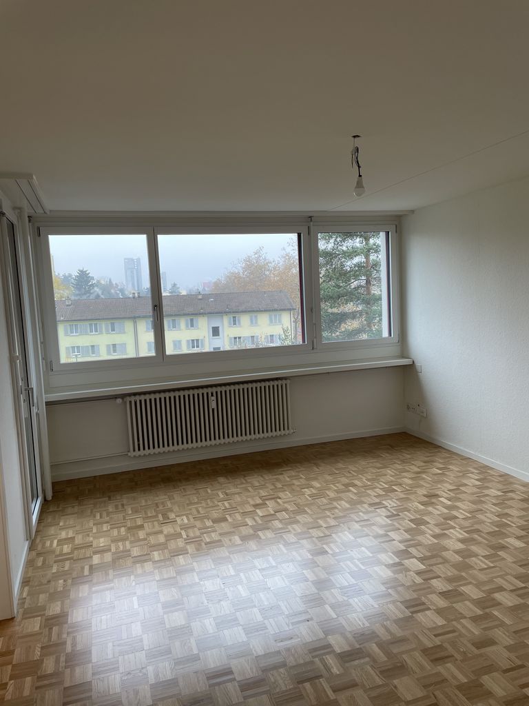 Zentrale Lage in Schlieren - 4090.01.0008_Wo.jpg
