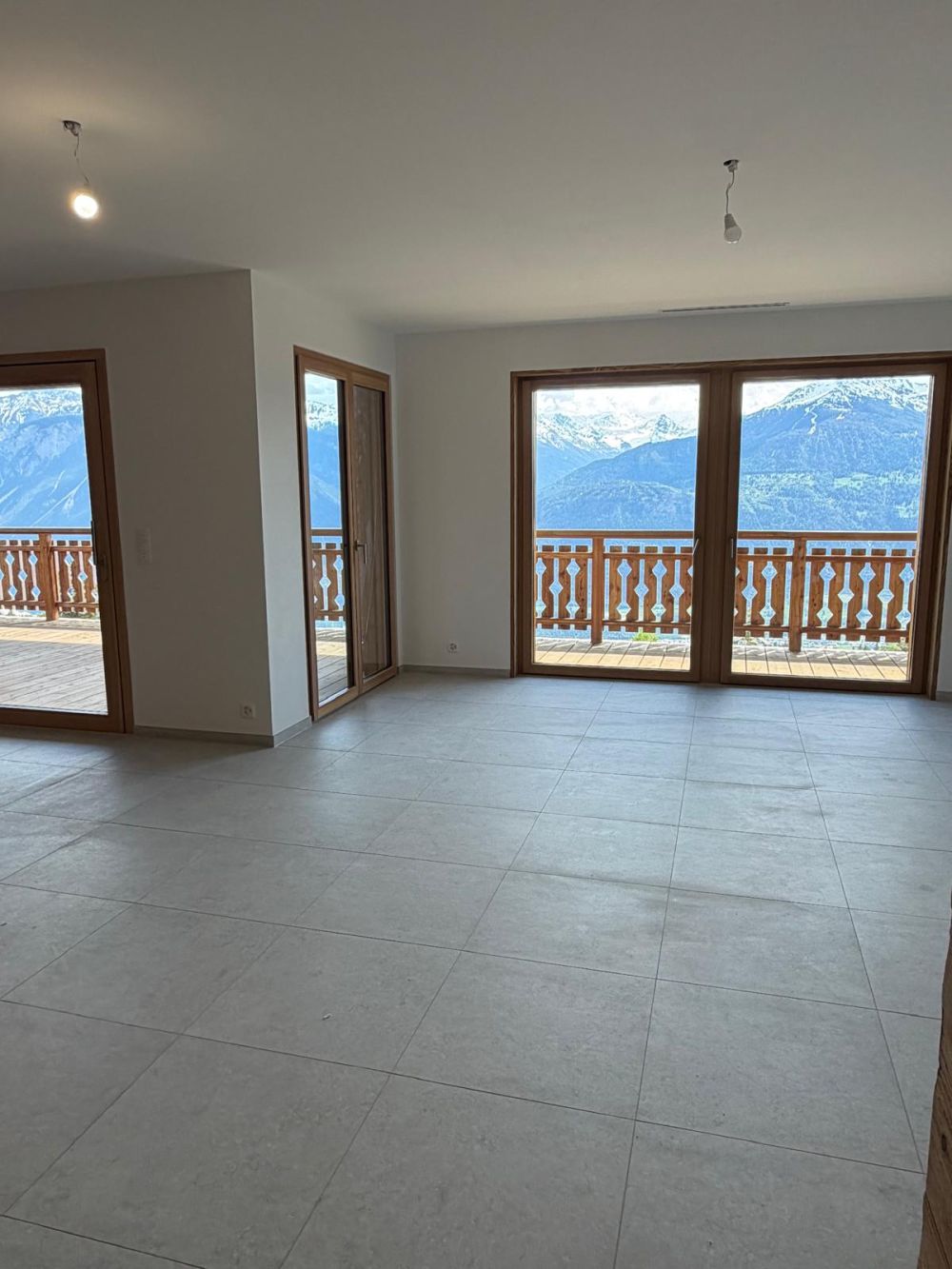 Magnifique appartement neuf 4.5 pièces à louer avec vue panoramique à Crans-Montana - Bild 4
