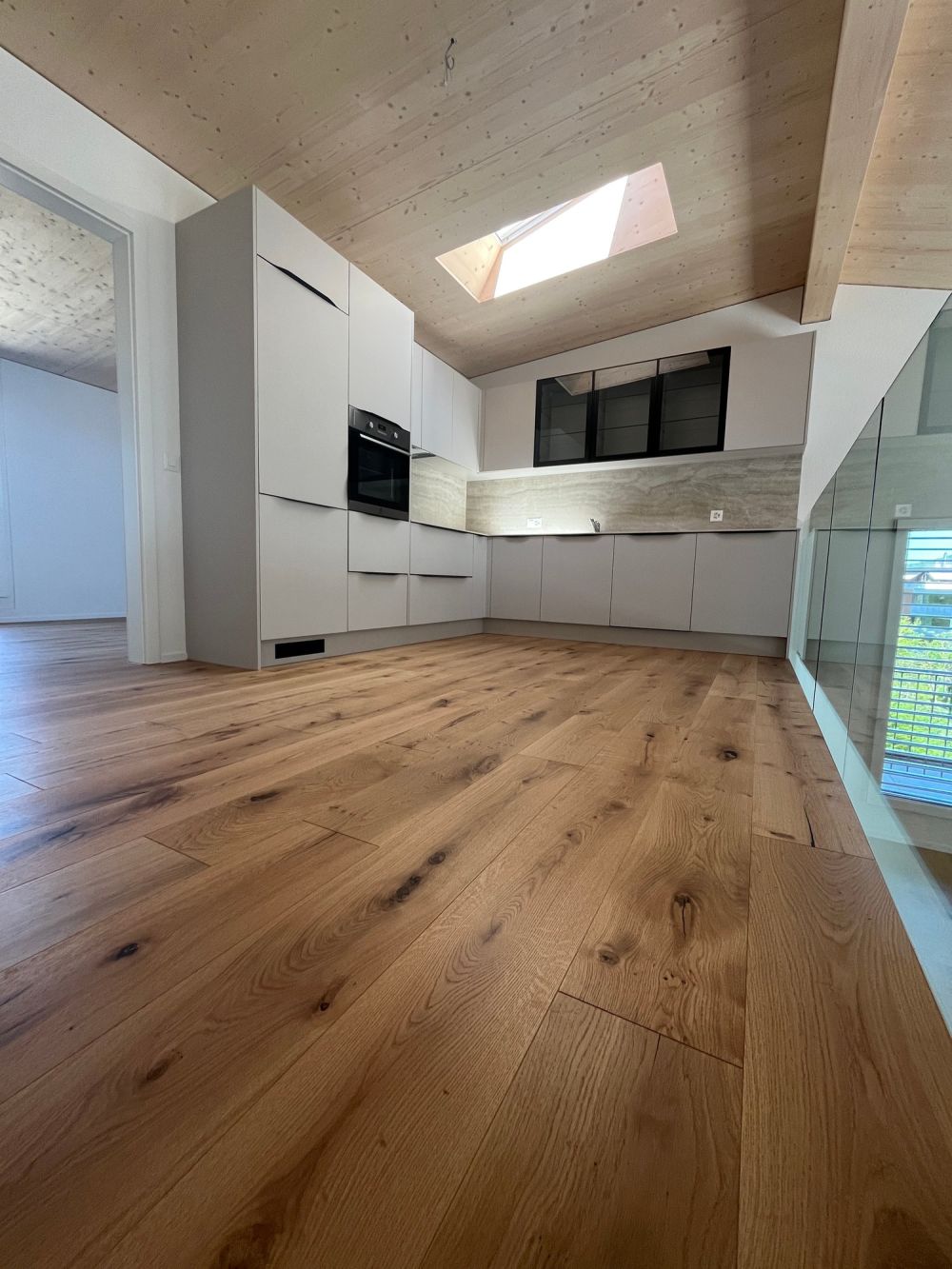 Erstbezug – Exklusive 3.5-Zimmer-Dachwohnung mit grosser Terrasse - IMG_5040