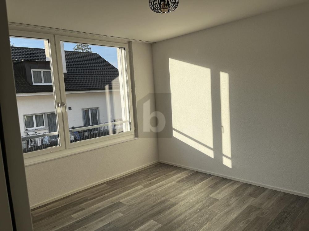 MODERNES WOHNEN DIREKT AM IDYLLISCHEN DORFBACH - Bild 4
