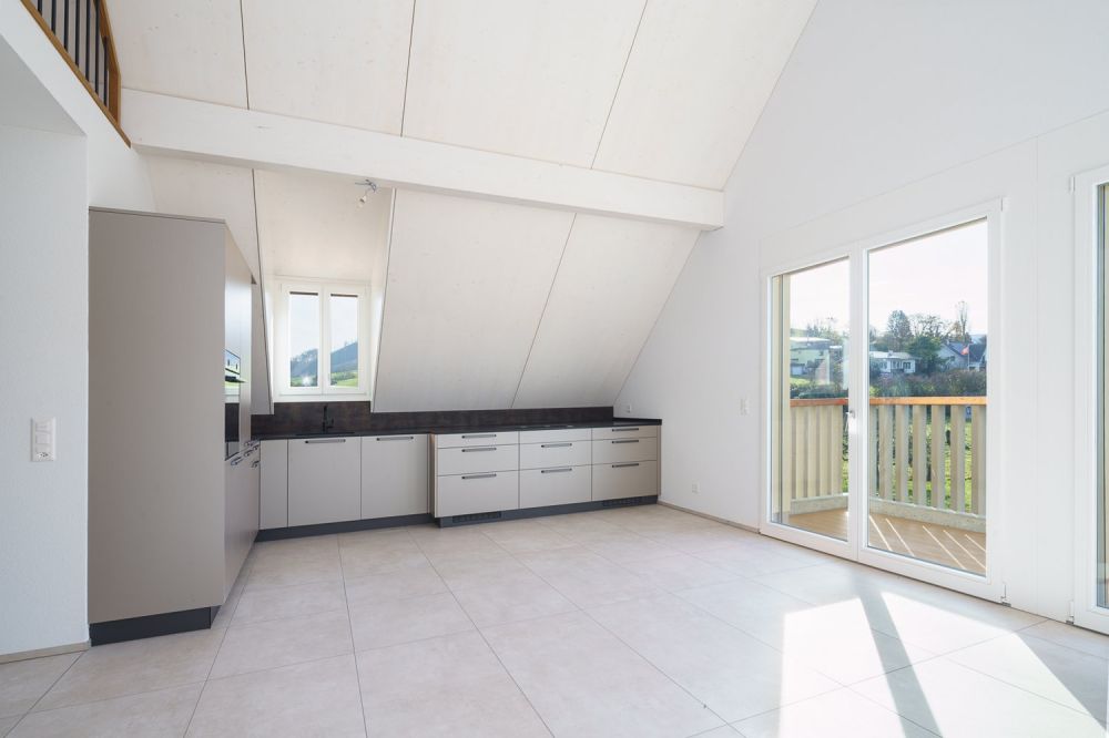 Moderne 4-Zimmer-Dachwohnung an ruhiger Lage - Bild 4