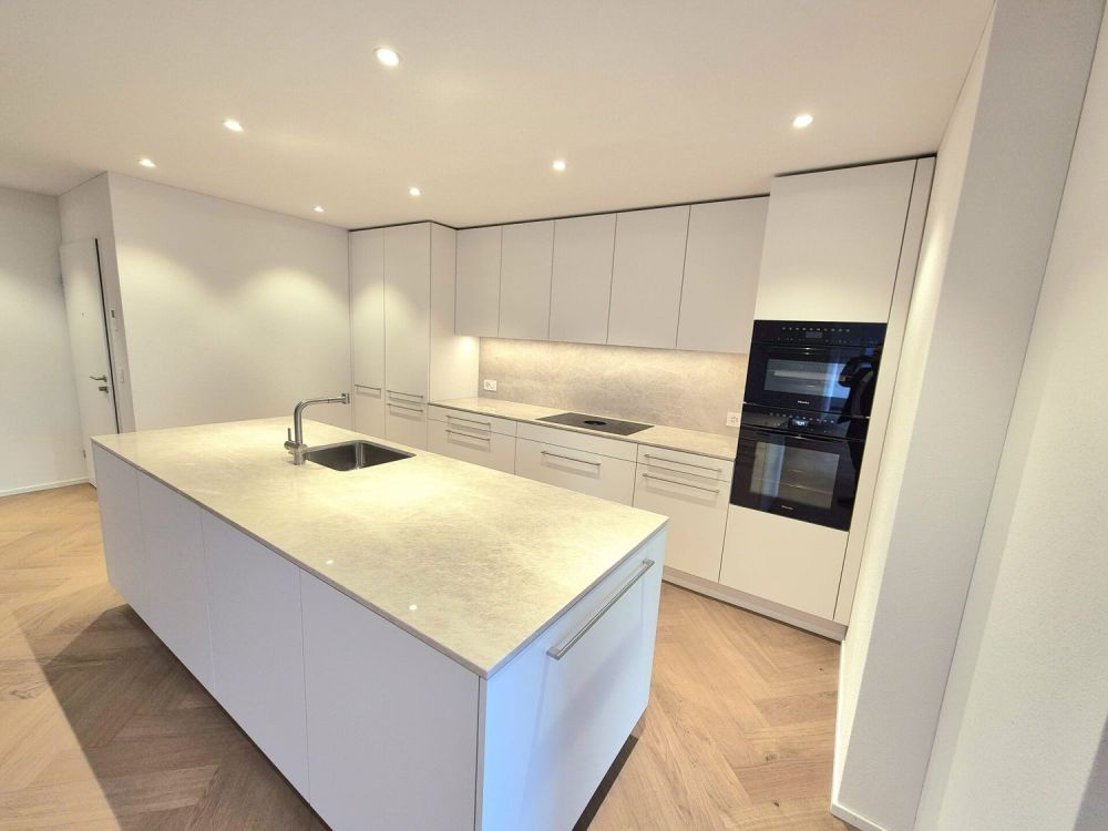 Neubau mit hohem Standard und guter  Anbindung - Küche