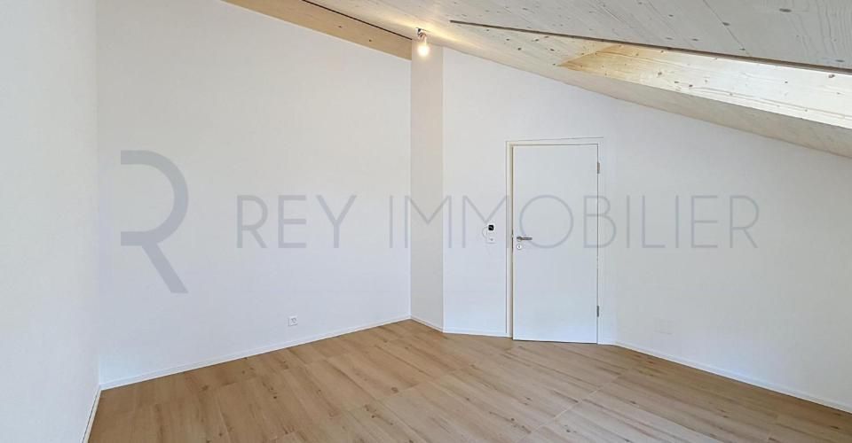 Triplex neuf dans villa avec terrasse et jardin - Appartement 5.5 pièces - image - 6