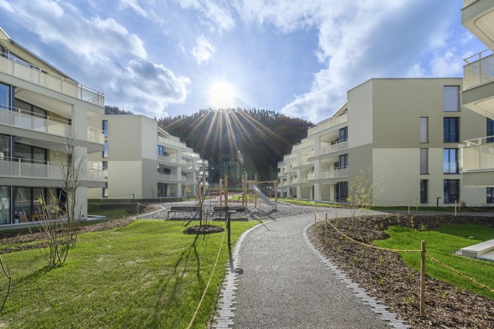 Ihr neues Zuhause in Eglisau! - 2064_02_0202_Aussenansicht_LAA.jpg