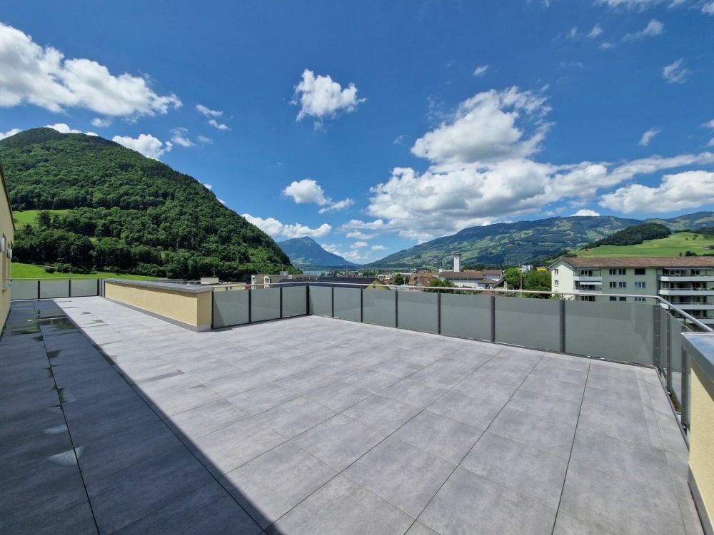Moderne 3.5-Zimmer-Attikawohnung mit grosszügiger Terrasse - Referenzbild