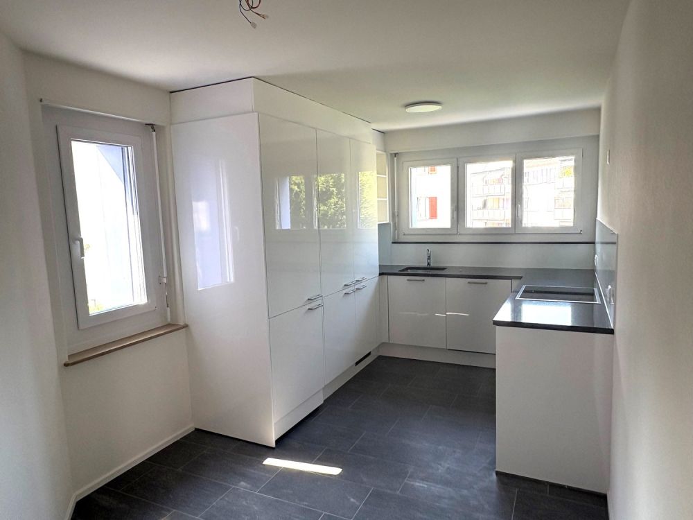 Erstvermietung von mehreren totalsanierten 4.5-Zimmer-Wohnungen an zentraler Lage in Dietikon - Bild 2
