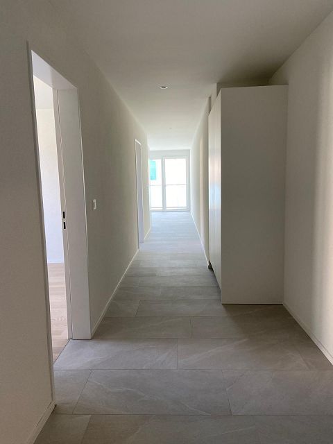 Zentralgelegene Neubauwohnung - Korridor