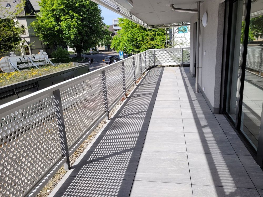 Moderne 2.5-Zimmer-Wohnung mit Balkon - Bild 4