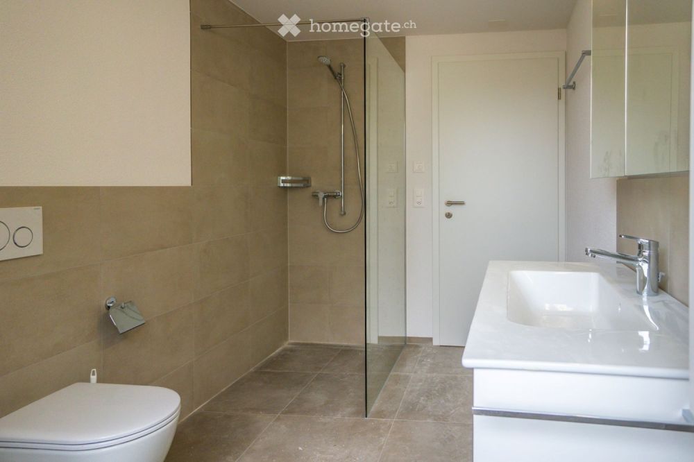 Traumhafte Dachwohnung mit grosser Terrasse - Bild 8