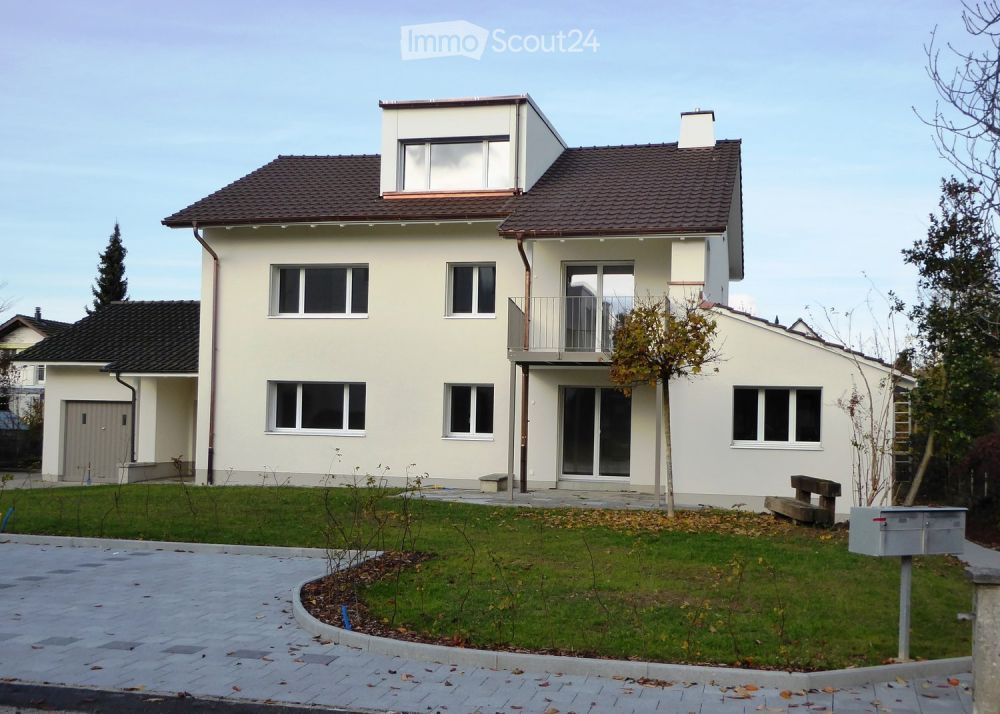 Komplett renovierte, schöne, familienfreundliche Wohnung mit Garten - Bild 2