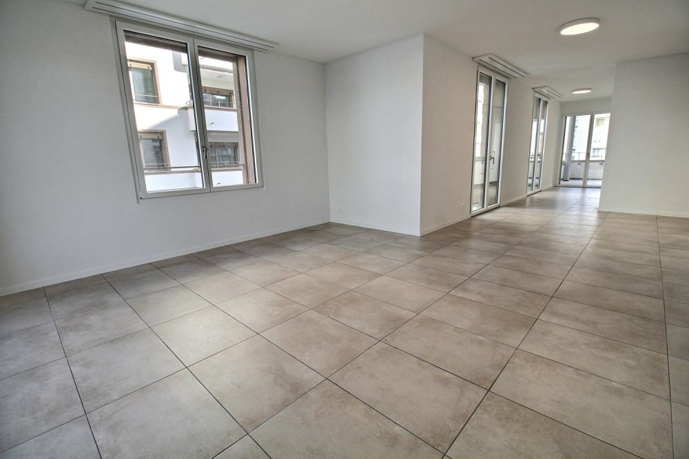 Magnifique appartement de 4.5 pièces à louer à Marly - Séjour