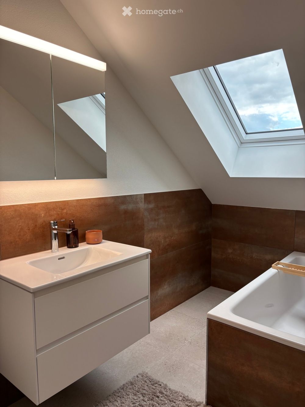 4.5 Zi-Wohnung mit eigenem Eingang – wie ein Haus + 2 Parkplätze inkl. - Bild 9