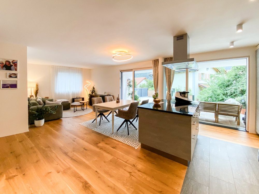 Moderne 3.5-Zimmer Neubau-Erstwohnung - Bild 1