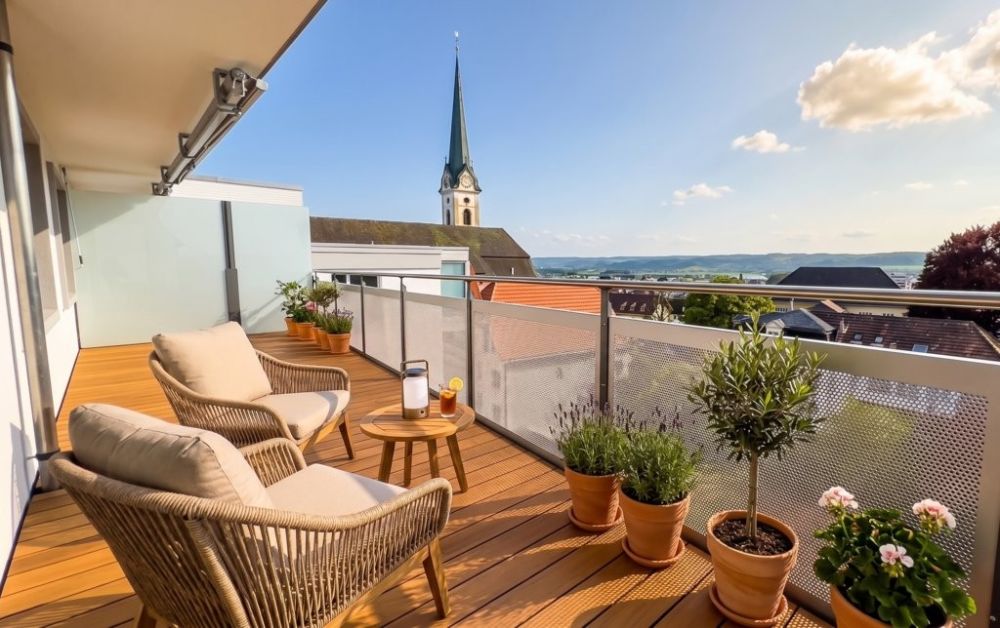 Grosszügige (103m2) 4,5-Zimmerwohung - Balkon.png