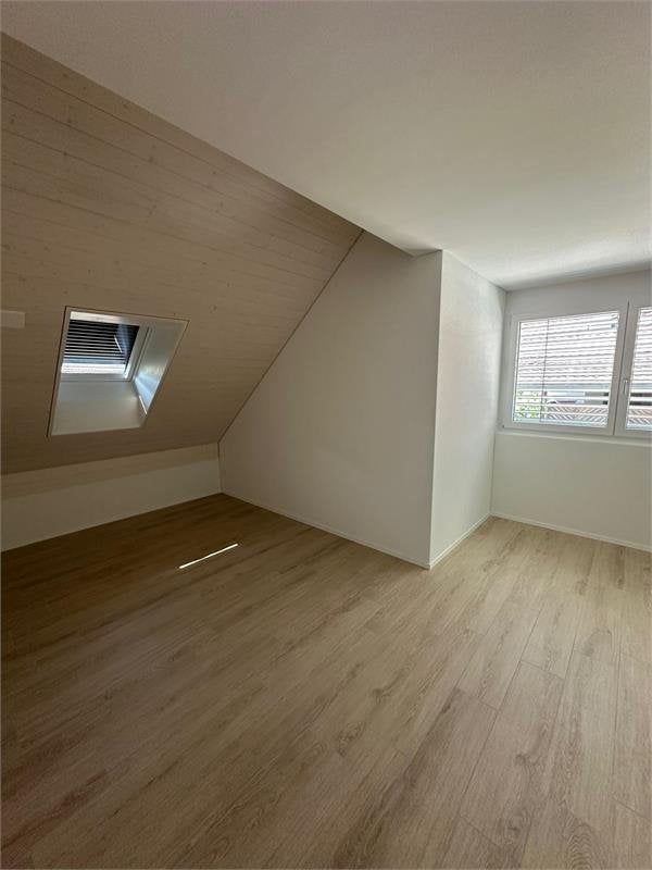 Nachmieter gesucht für gr. 3.5Zi Whg mit Balkon, Lift, 1OG - Bild 2