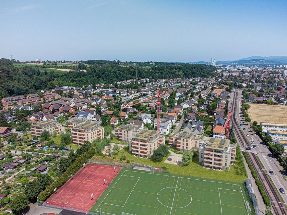 ERSTVERMIETUNG - Komfortabel Wohnen in Reinach mit eigener Waschküche - 4_Vorab_2.jpg