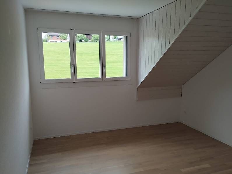 Top moderne 4,5 Zimmer Wohnung mit Alpenblick - Bild 3