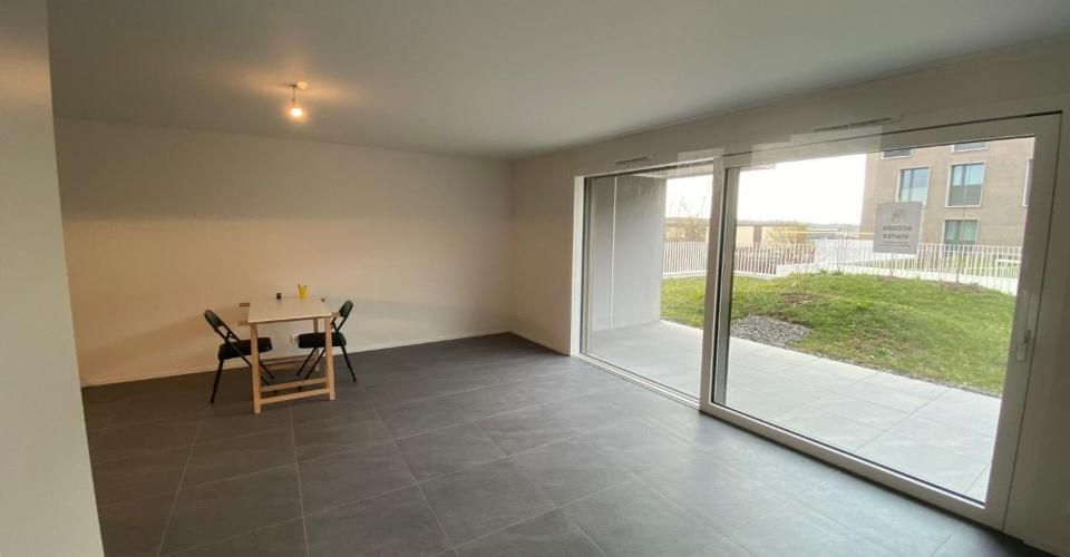 Beau studio au rez-de-chaussée avec terrasse - Appartement 1 pièce - image - 1