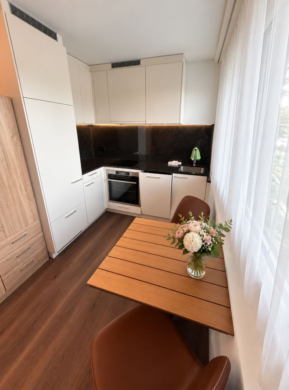 Möbliertes Studio-Apartment – Russikon, Madetswilerstrasse 18 - Bild 2