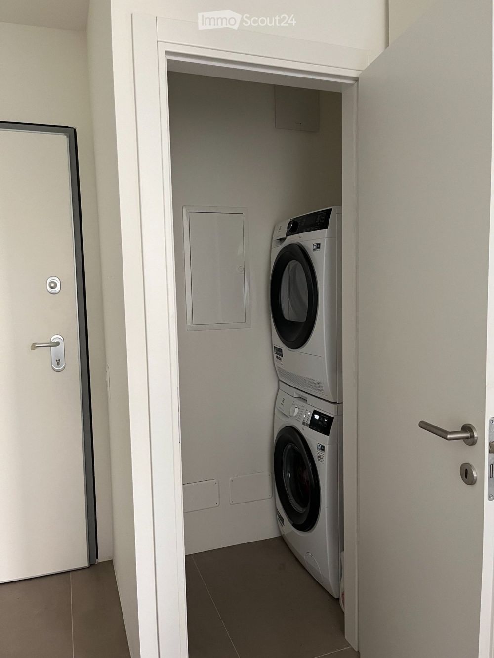 Modernes 2.5-Zimmer-Wohnung mit privatem Garten, Viganello - Bild 5