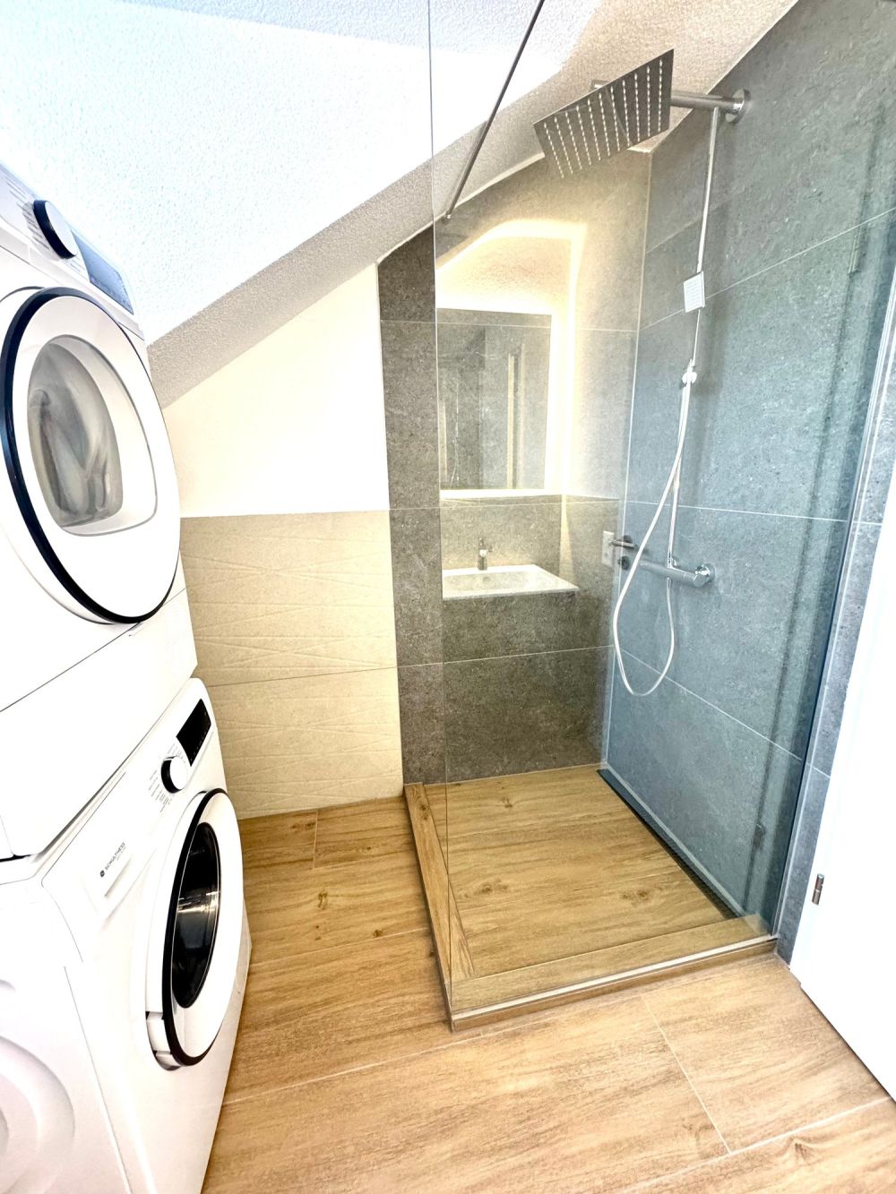 ERSTVERMIETUNG: Wunderschöne 2.5 Zimmer Attika-Wohnungen in Wangen bei Olten - Bild 4