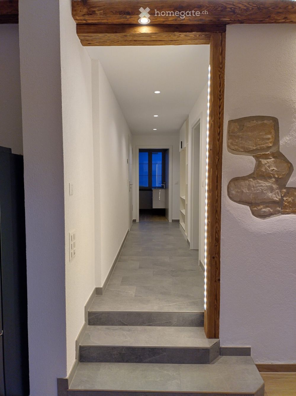 Neuwertige 3.5-Zimmer-Wohnung mit historischem Charme und Top-Ausstattung - Bild 5