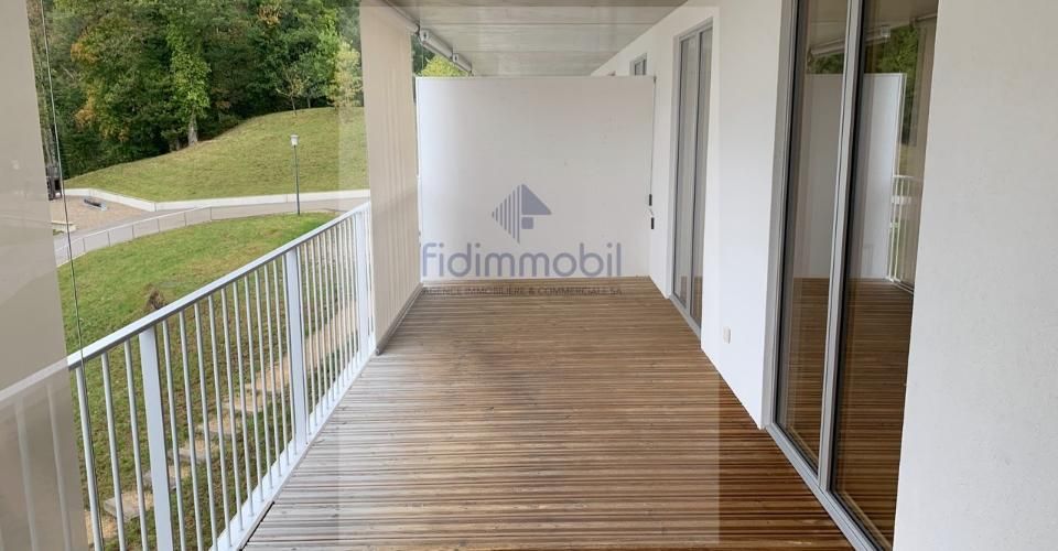 MAGNIFIQUE APPARTEMENT PROCHE DE TOUTES LES COMMODITES - Appartement 4.5 pièces - image - 9