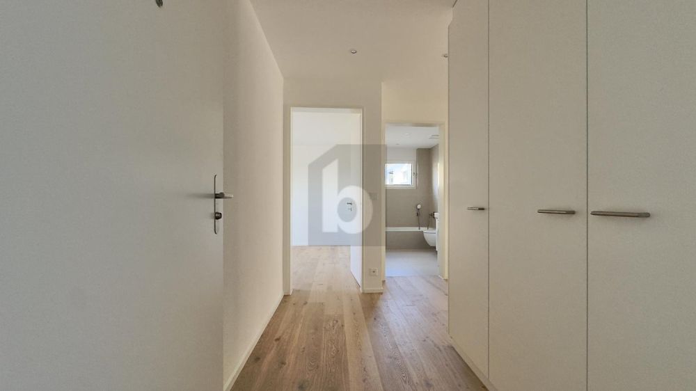 MODERNER NEUBAU AN ZENTRALER LAGE - Bild 2