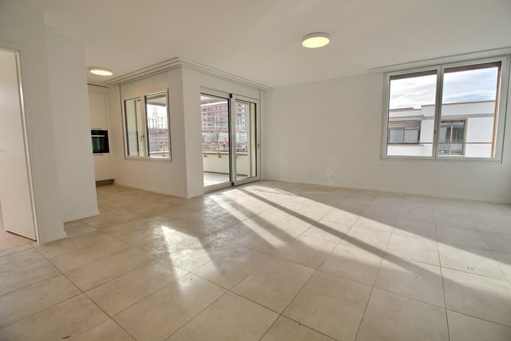 Appartement neuf de 3.5 pièces en attique ! - Séjour