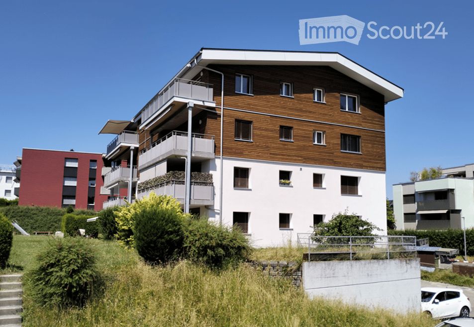 wunderbare 4.5 Zimmer Parterre Wohnung an der sonnigen Spitalmatte in Wolhusen - Bild 2