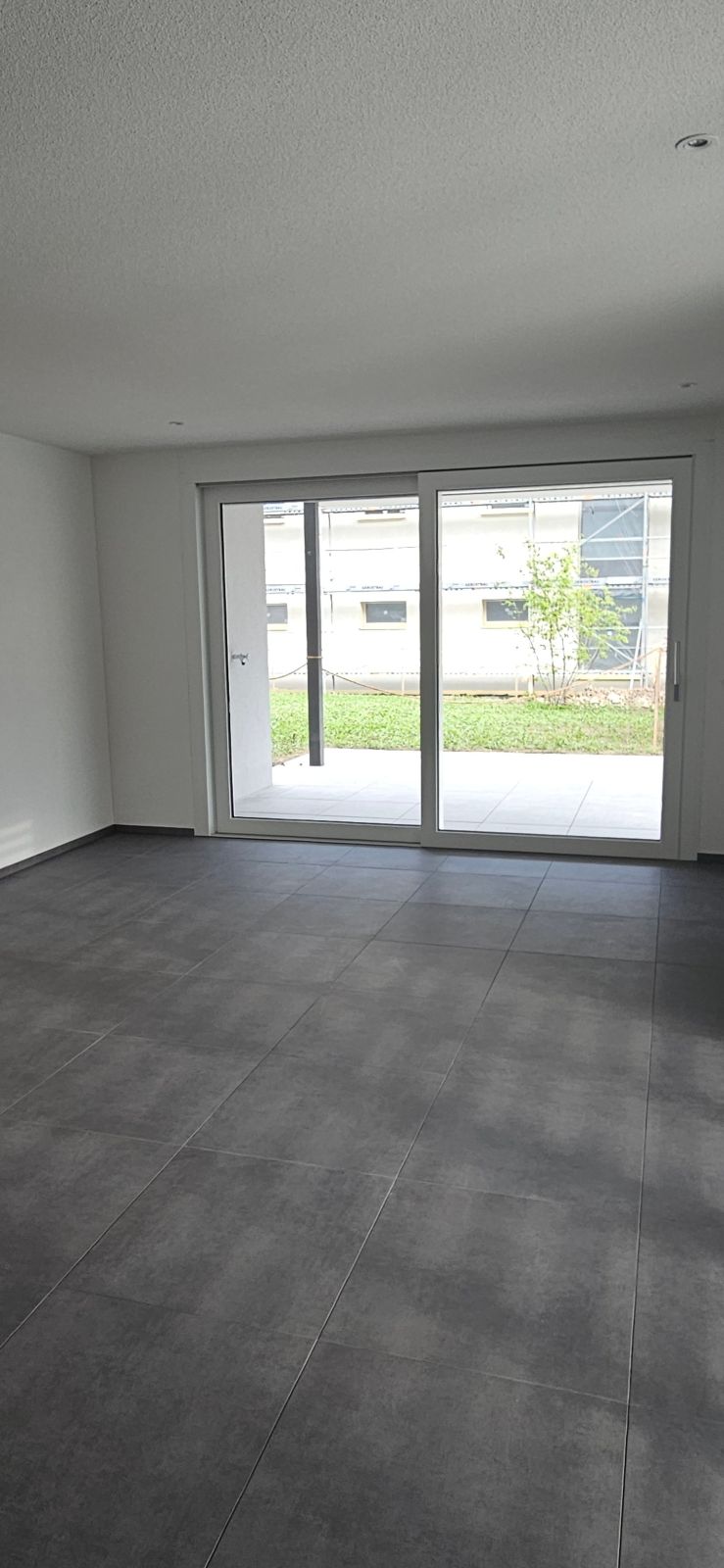 Moderne 4.5 Zimmer-Erdgeschoss-Wohnung an ruhiger Lage in Lommiswil - Erstvermietung - Bild 11