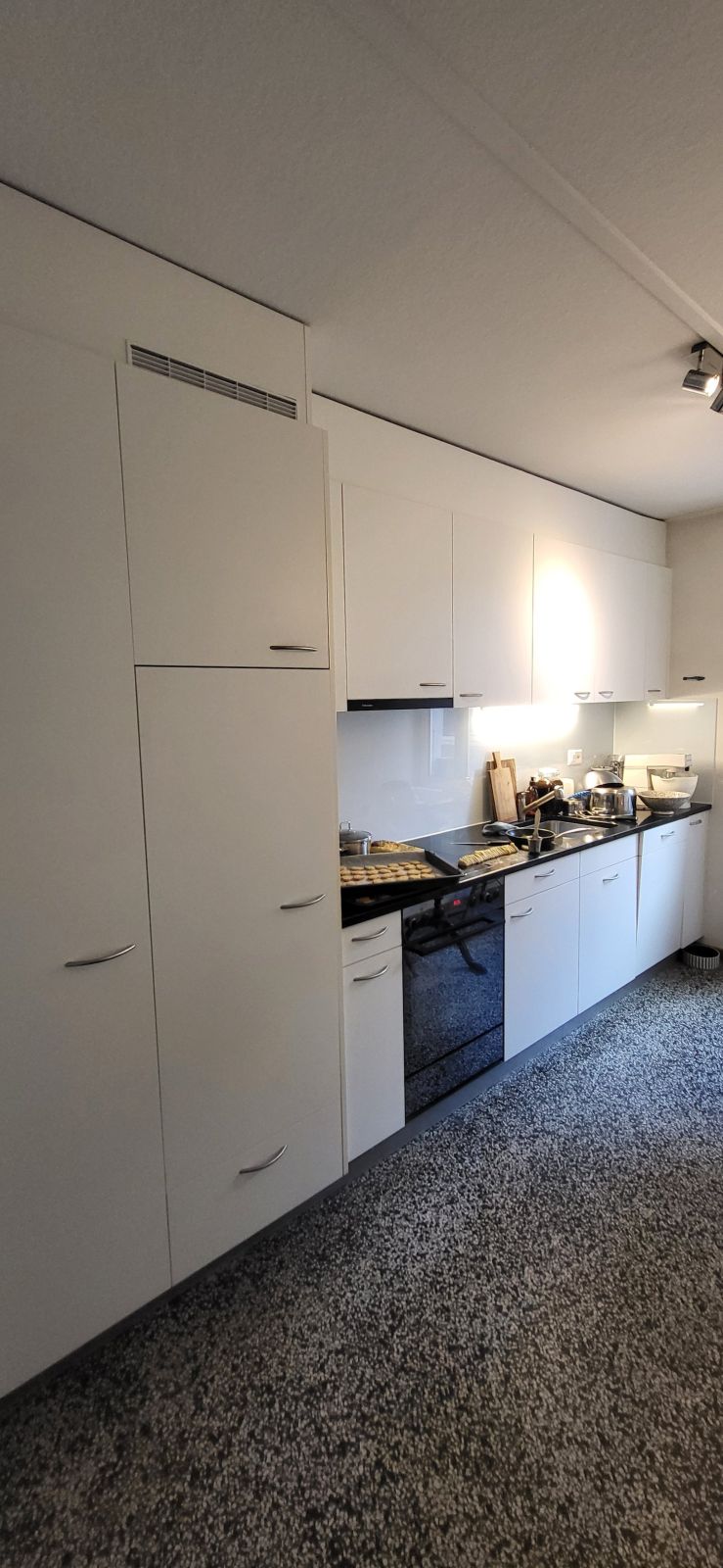 Moderne 2.5-Zimmer-Wohnung mit Terrasse im Hochparterre - Bild 13