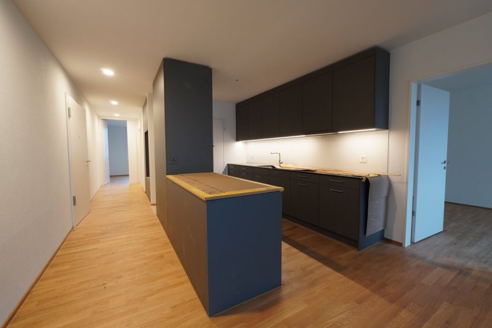 ERSTVERMIETUNG IN LIESTAL - jede Wohnung mit eigenem Waschturm - DSC01576.JPG