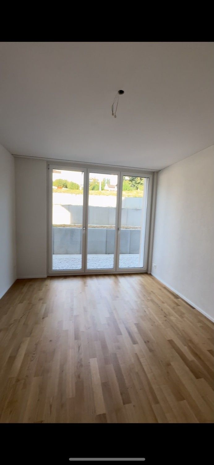 Helle 3½-Zimmer-Wohnung im Erdgeschoss mit grosser Terrasse in Dielsdorf - Zimmer 2