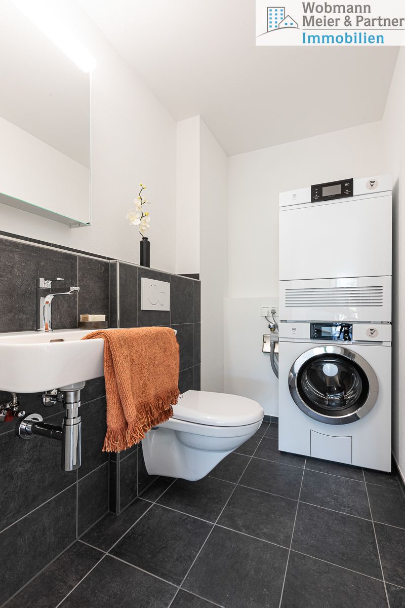 Grosszügige und ruhige Wohnung in der Nähe zum Bahnhof Effretikon - Separates WC mit Waschturm