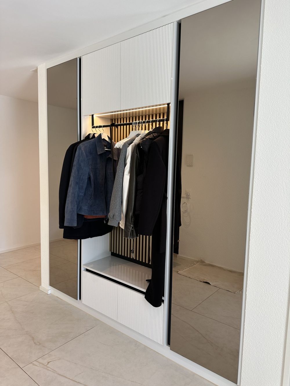 Moderne 4,5-Zi.-Wohnung mit Terrasse & Whirlpool in Umiken - Bild 10