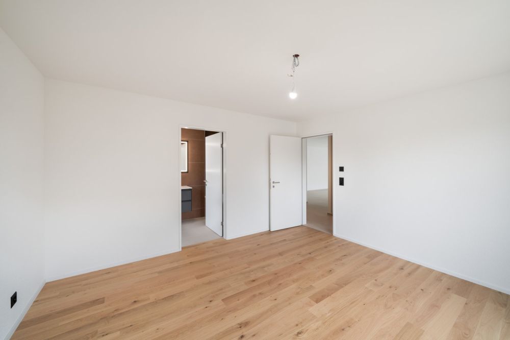 Erstvermietung – Exklusive 3.5 Zimmerwohnung mit hochwertigem Eigentumsstandard - Bild 7