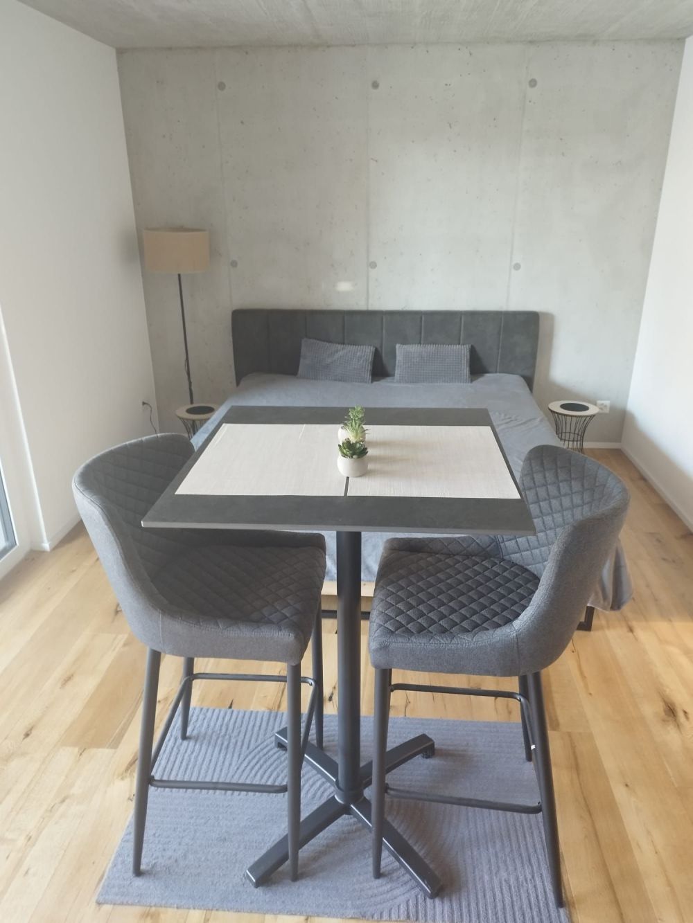 Ab 15.8./1.9. - Moderne, tolle 1.5 Zi Wohnung mit 30 BGF und grossem Balkon 12 m2 - Bild 5