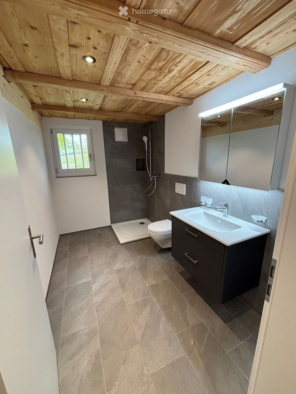 Erstvermietung nach Renovation per sofort o.n. Vereinb. - Bild 3
