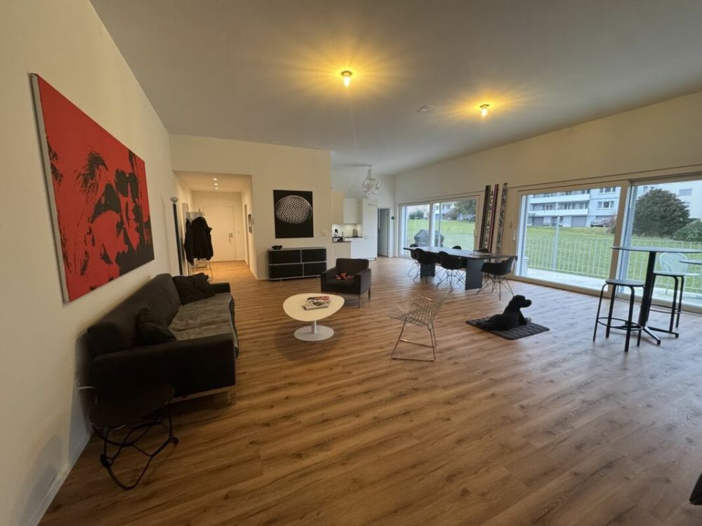 Neurenovierte 4.5-Zimmerwohnung im 1. OG - Einziehen & Wohlfühlen! - Bild 2