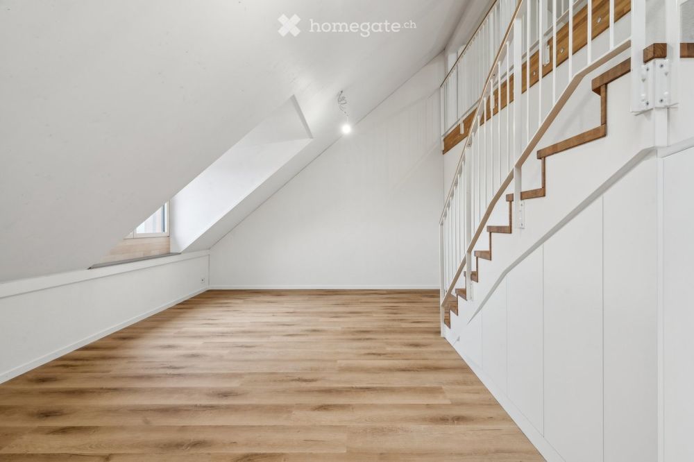 Moderne 4.5-Zimmer-Dachwohnung mit Panoramablick in Stettfurt - Bild 5