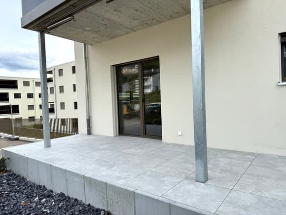 Erstvermietung: Moderne 2.5-Zimmer-Neubau-Wohnung mit Terrasse und schöner Aussicht in Trimbach - Bild 7
